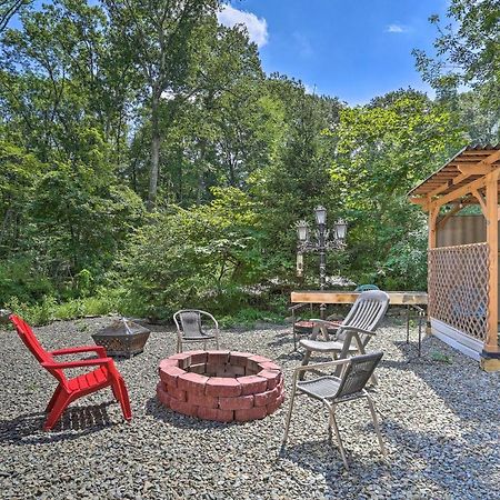 Henryville Home With Hot Tub About 5 Mi To Camelback! Bagian luar foto