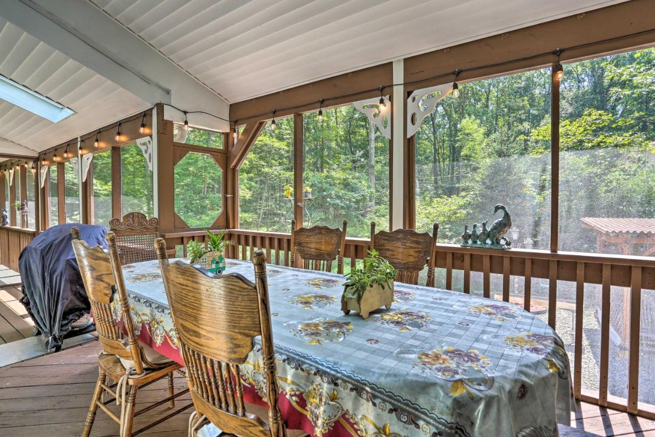 Henryville Home With Hot Tub About 5 Mi To Camelback! Bagian luar foto
