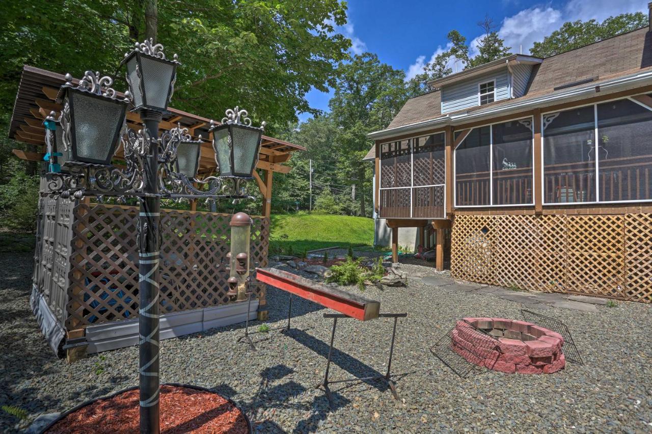 Henryville Home With Hot Tub About 5 Mi To Camelback! Bagian luar foto