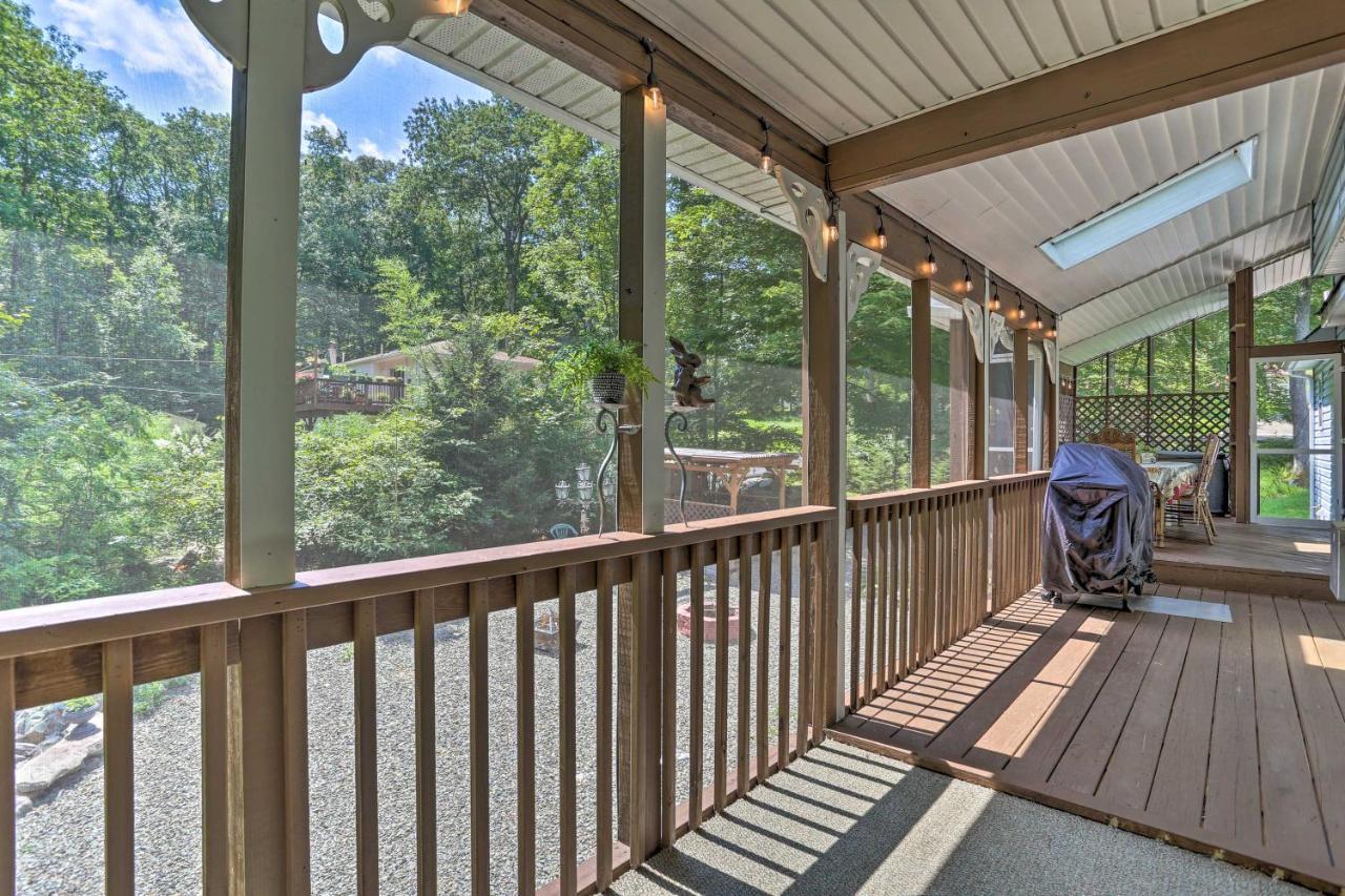 Henryville Home With Hot Tub About 5 Mi To Camelback! Bagian luar foto